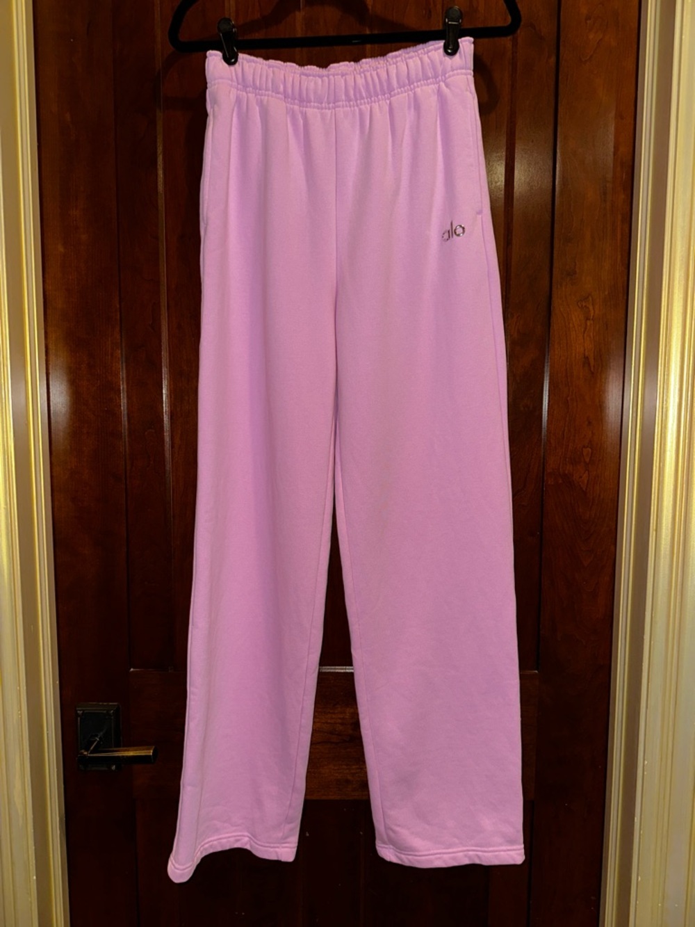 ALO Accolade Straight Leg Sweatpant in Candy Heart Pink Size XS EXCELLENT!!!